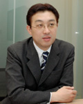 山本氏