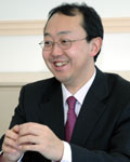 漆原 茂氏