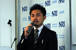 野村総合研究所 情報・通信コンサルティング二部 主任コンサルタント 小林 慎和氏