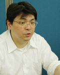 石塚康志氏