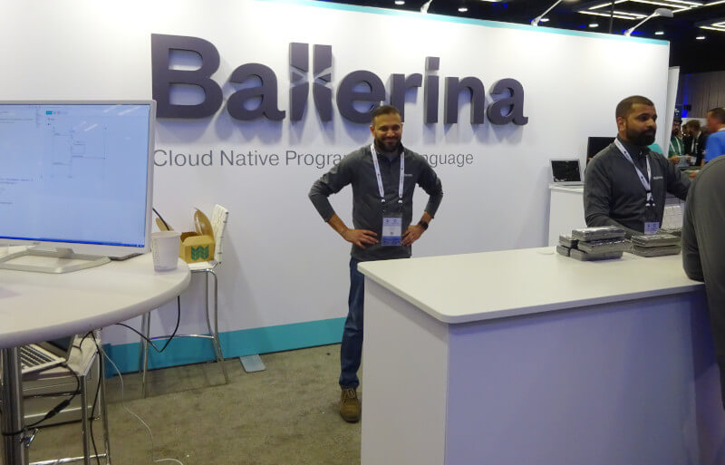 Ballerinaのブースは常に人であふれていた