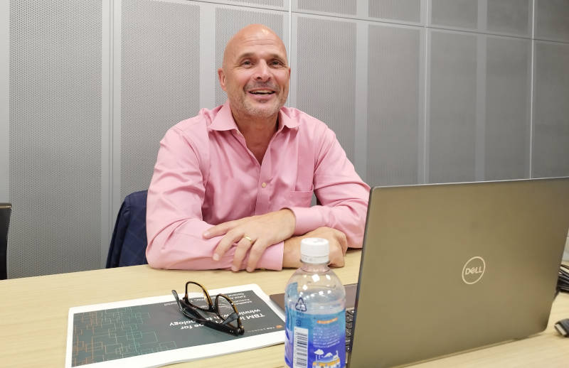 インタビューに応じたMatthew Guarini氏