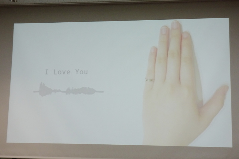 声の波形からオリジナルアクセサリーを作る